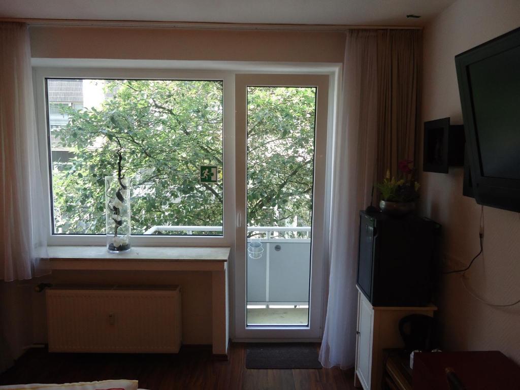 ホテル シティミニス デュッセルドルフ 部屋 写真